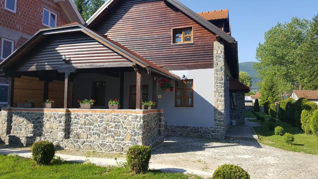 Hotel Gacka Оточац Екстер'єр фото